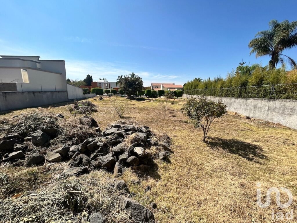 Terreno residencial en venta, en fraccionamiento al norte de Cuernavaca