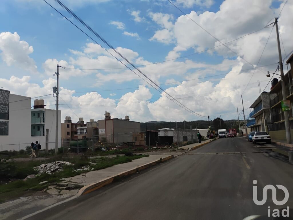 LOTE EN VENTA A UN COSTADO DE UPP A 30 MINUTOS DE PACHUCA