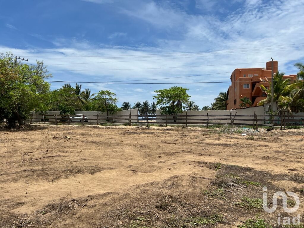 Terrenos comerciales y residenciales en Zihuatanejo