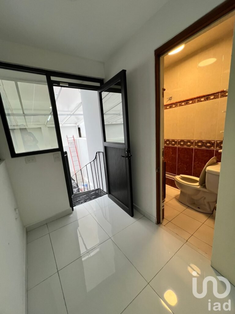 Se Renta Oficina en Benito Juárez.