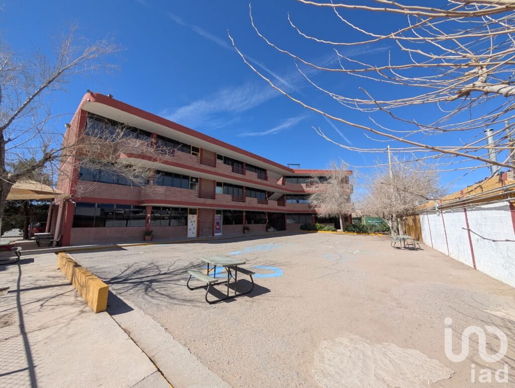 CENTRO EDUCATIVO DE 4 EDIFICIOS Y 22 AULAS EN CD. JUAREZ PARA INVERSIONISTA
