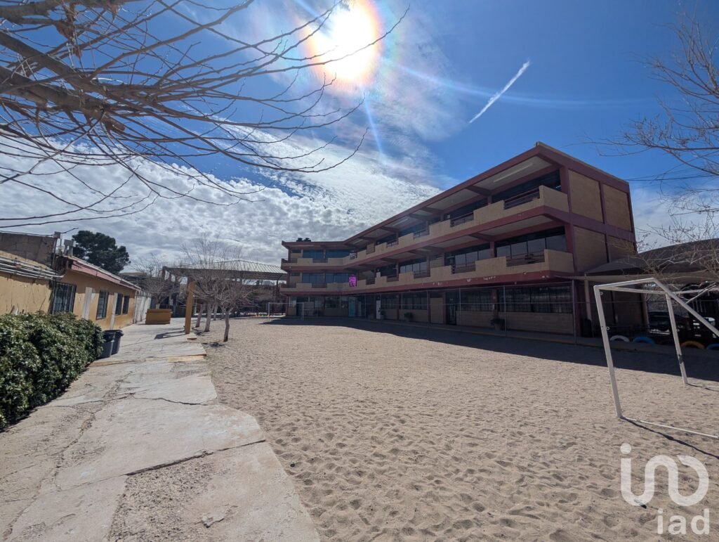 CENTRO EDUCATIVO DE 4 EDIFICIOS Y 22 AULAS EN CD. JUAREZ PARA INVERSIONISTA