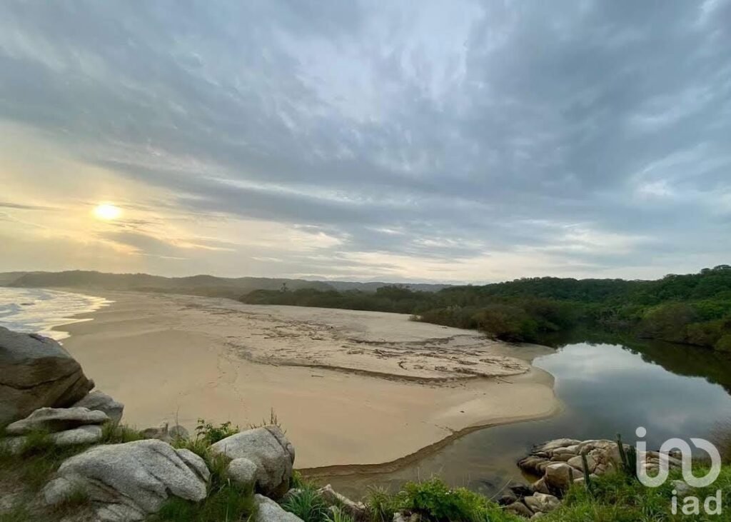 Exclusivo Terreno Frente al Mar con Bioluminiscencia