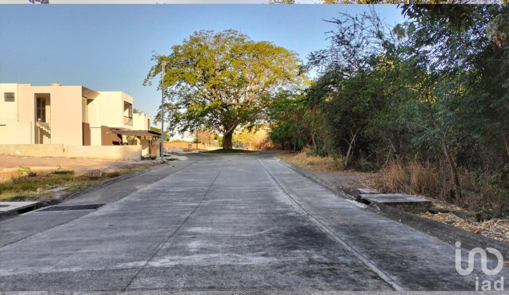 Terreno Zona Exclusiva de Colima - Altozano