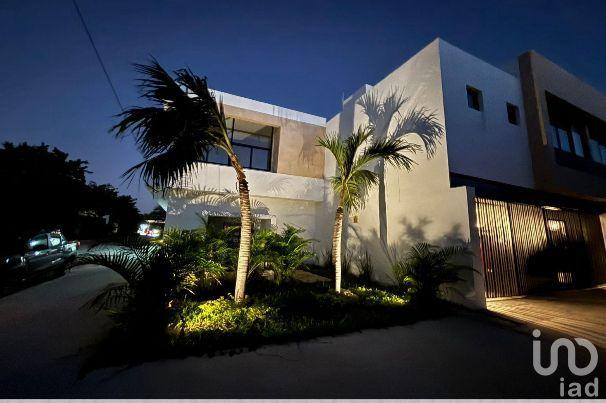 Venta de Departamento con roof propio, en Temozón Norte. Mérida Yucatán.