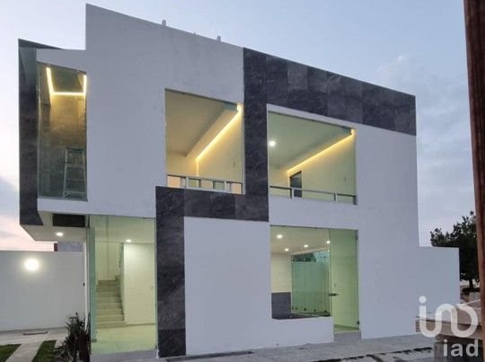 CASA EN RESIDENCIAL ALVENTO