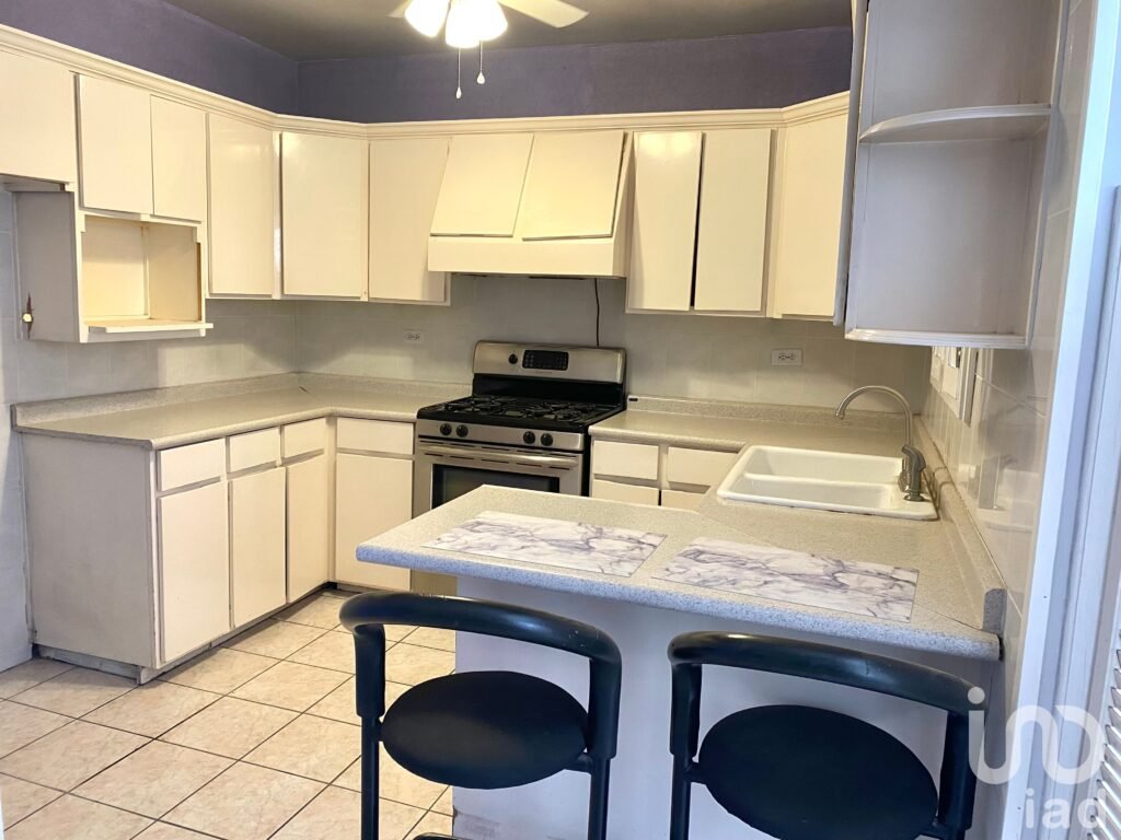 CASA EN RENTA EN PALOMAS DE  SENECU