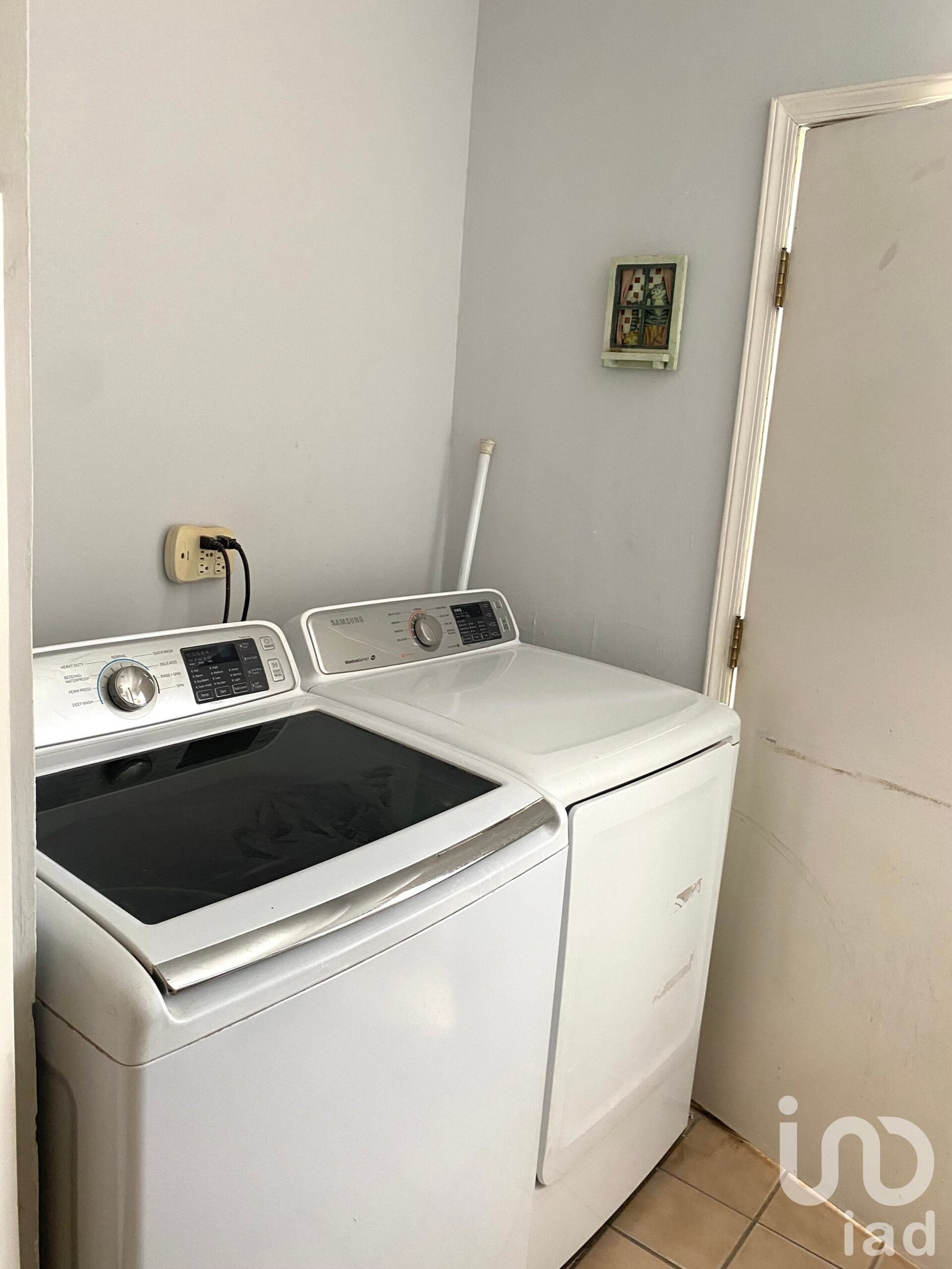 CASA EN RENTA EN PALOMAS DE  SENECU