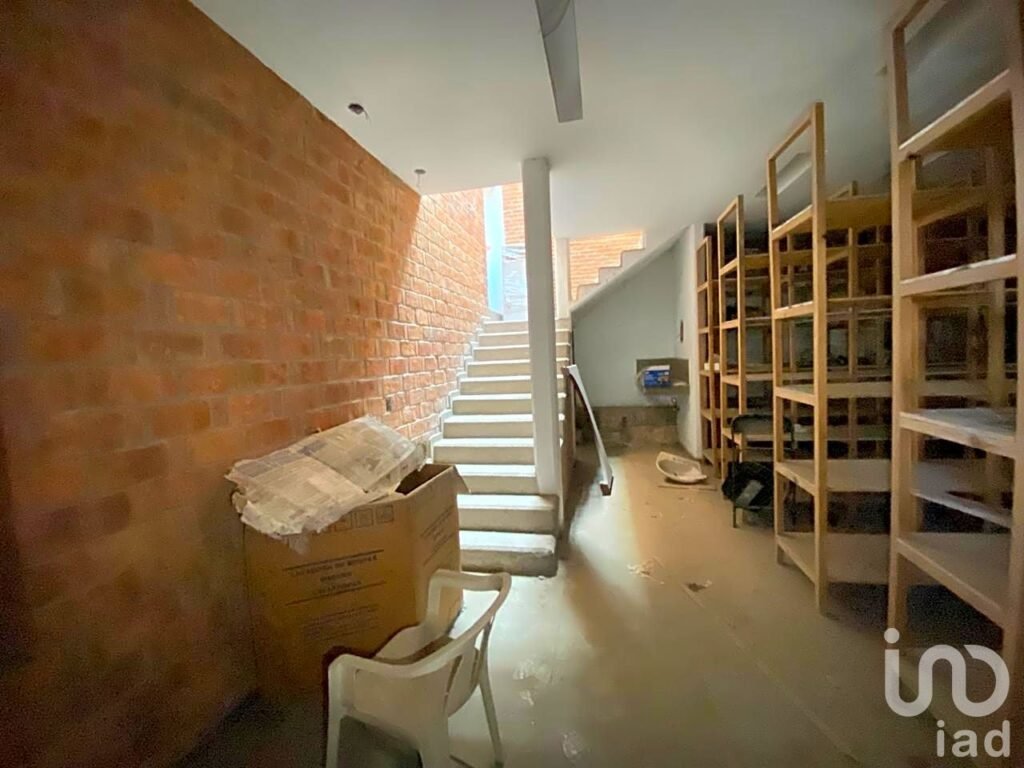 VENTA DE BODEGA EN ESQUINA 600 M2