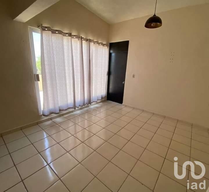 Casa Canario en col. Calandrio La Paz, B.C.S.