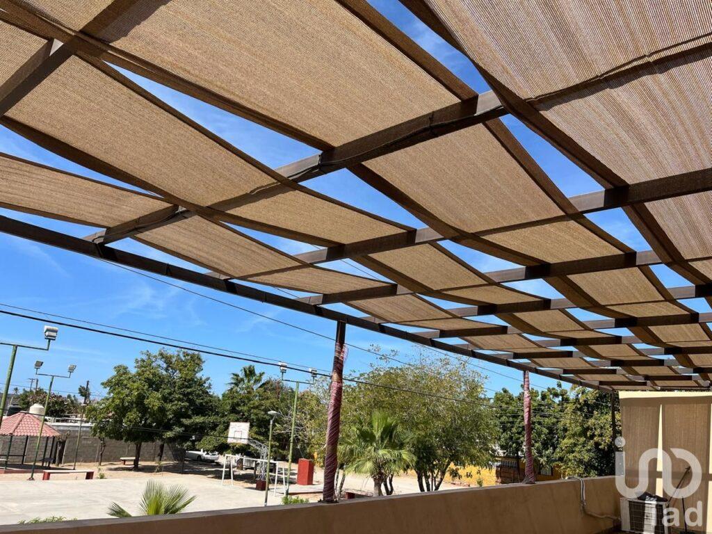 Casa Canario en col. Calandrio La Paz, B.C.S.