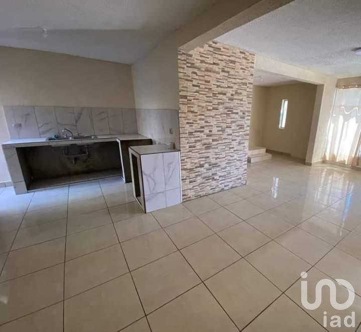 Casa Canario en col. Calandrio La Paz, B.C.S.