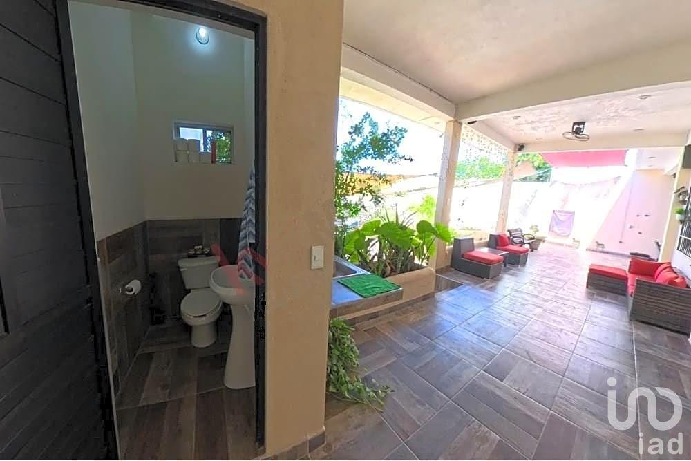 Casa Torre Iglesias en colonia Esterito, La Paz, B.C.S.