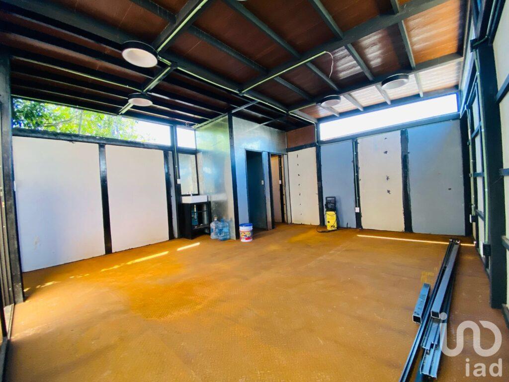 *Local en RENTA CERCA Plaza Uptown Mérida*