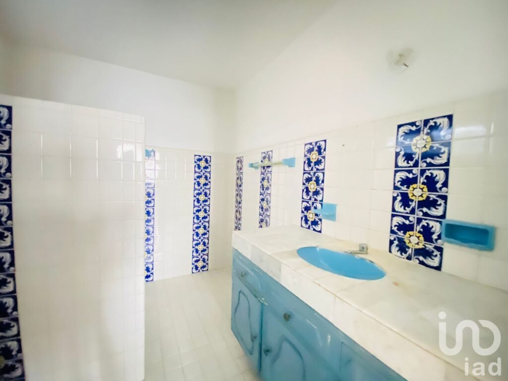 CASA en  RENTA a una Calle del Parque de la Plancha, Centro, Mérida.