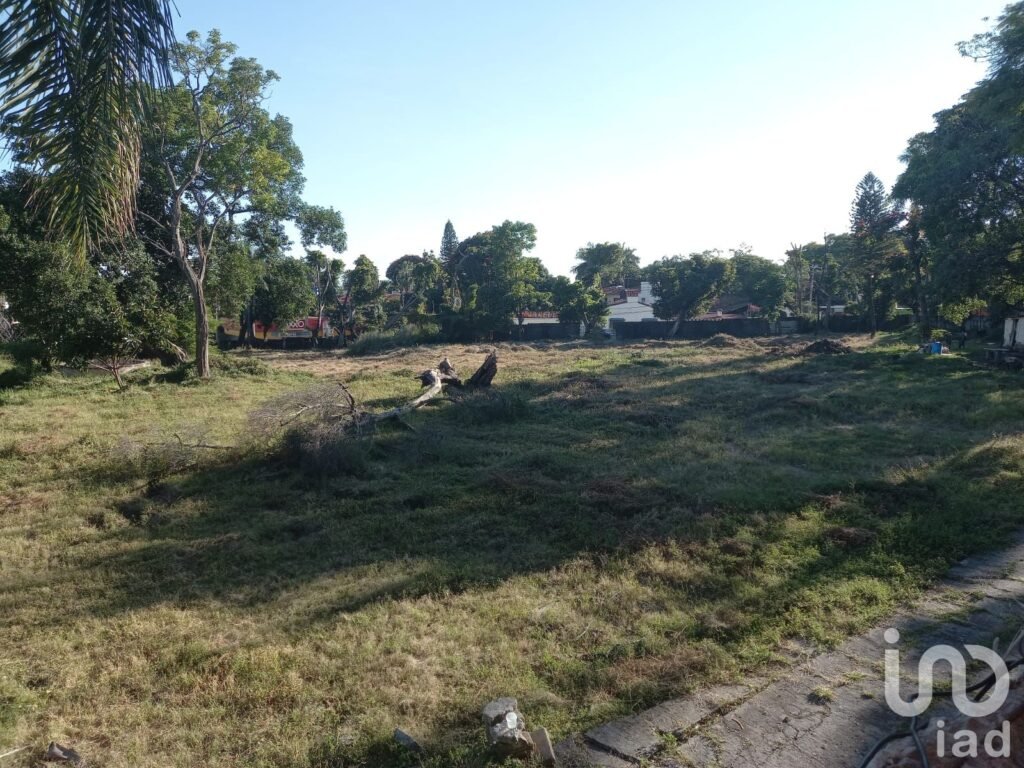 CÉNTRICO TERRENO EN CUERNAVA (OPORTUNIDAD)