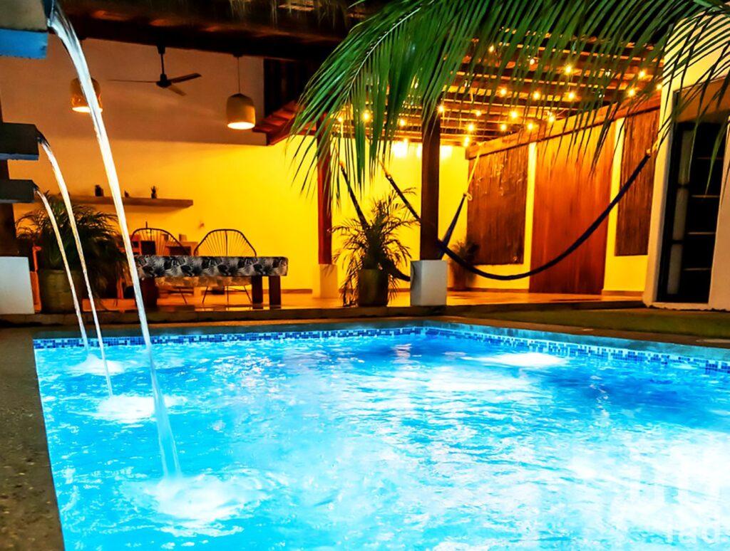 IDEAL PARA INVERSIÓN : EXCLUSIVA CASA EN BRISAS DE ZICATELA, PUERTO ESCONDIDO