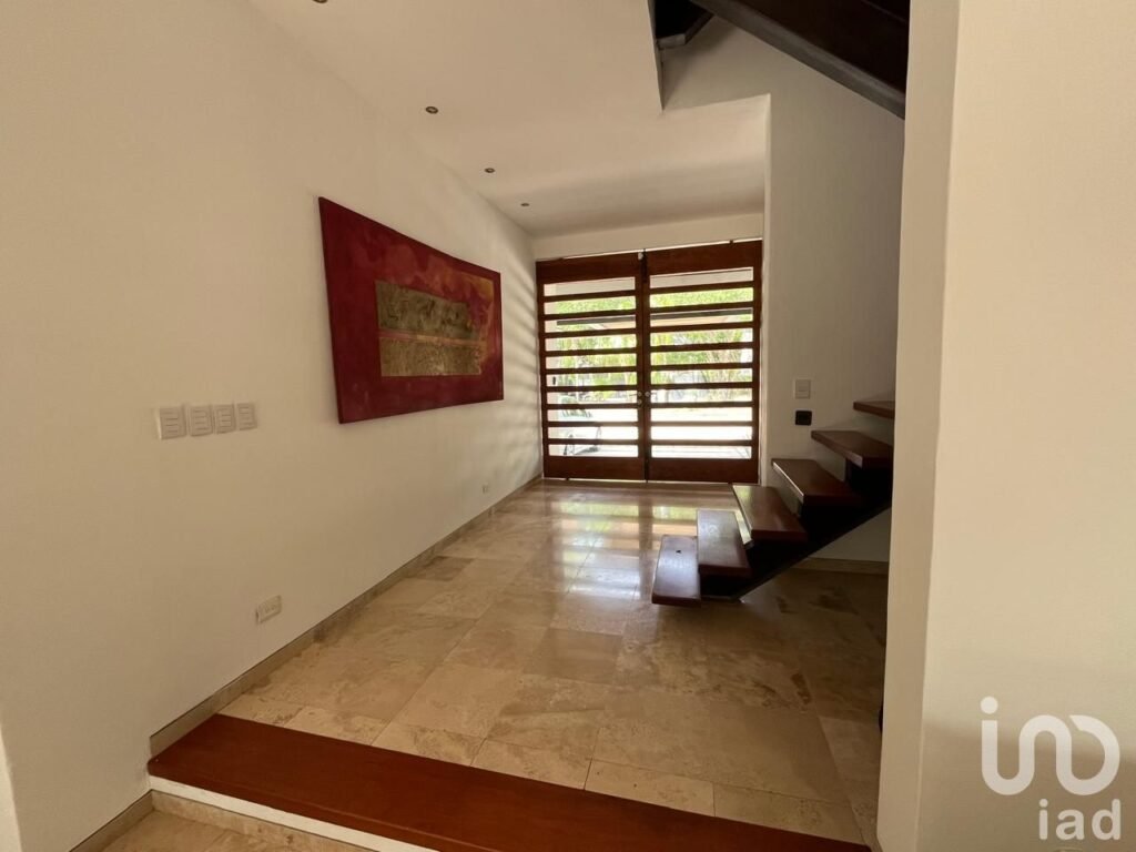 Se vende casa estilo Minimalista en Playa del Carmen, Quintana Roo