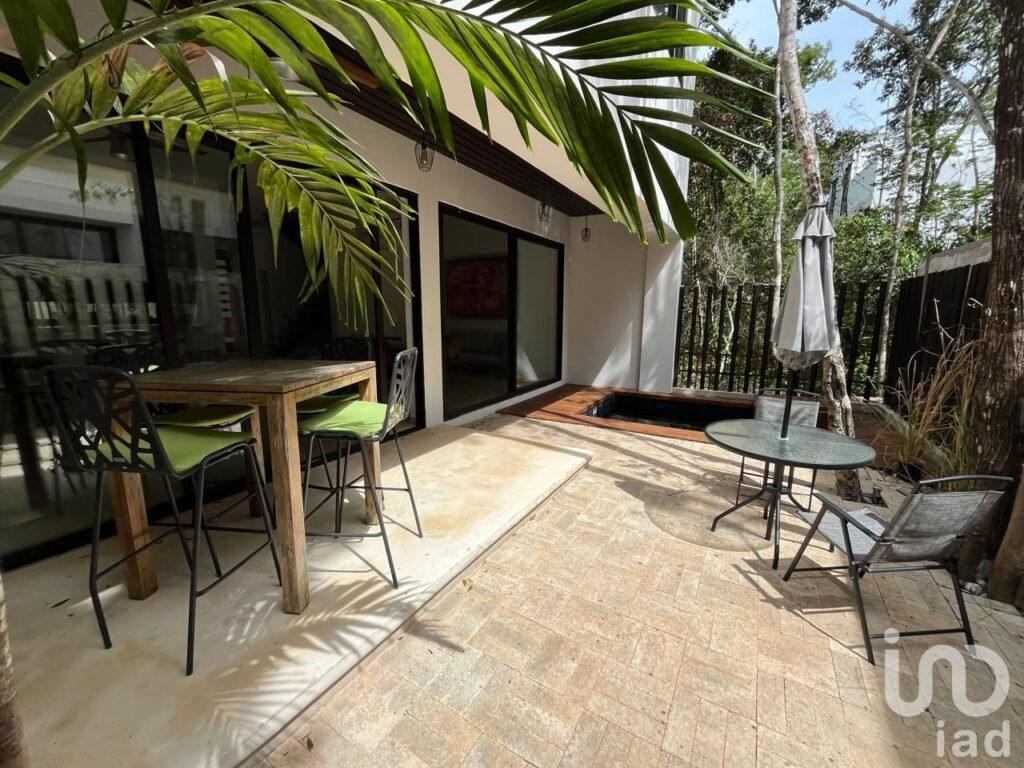 Se vende casa estilo Minimalista en Playa del Carmen, Quintana Roo