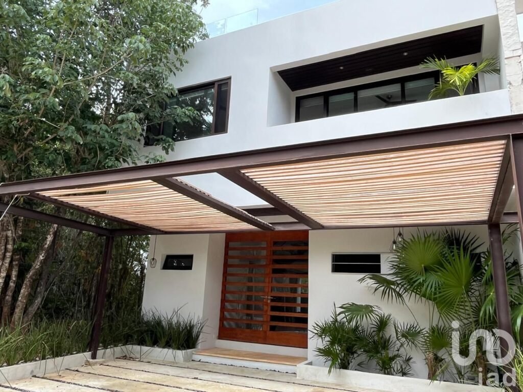 Se vende casa estilo Minimalista en Playa del Carmen, Quintana Roo - 2179397 casas en venta se vende casa estilo minimalista en playa del carmen quintana roo 248154