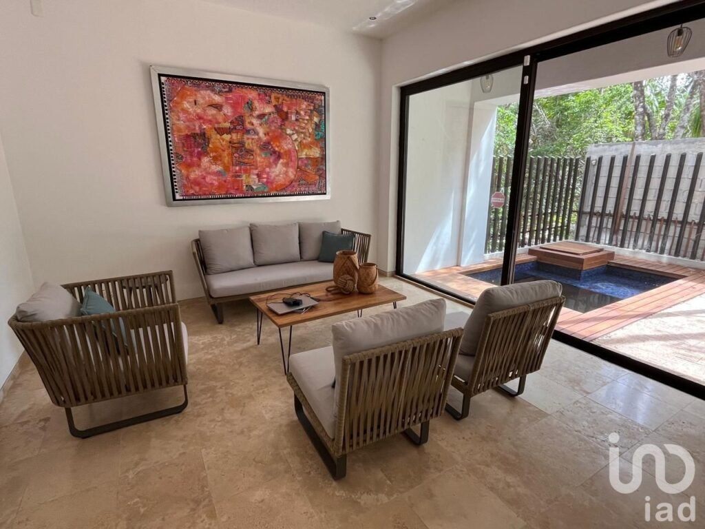 Se vende casa estilo Minimalista en Playa del Carmen, Quintana Roo
