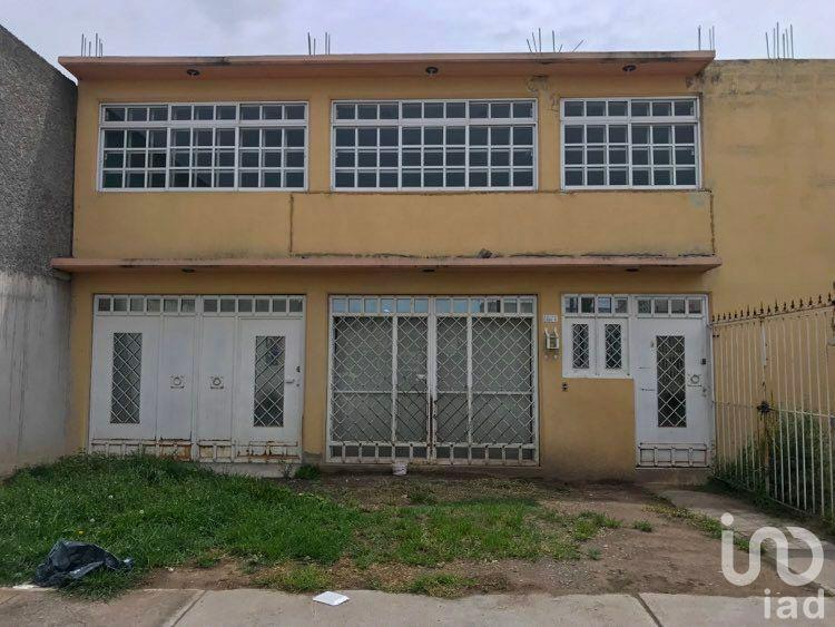 Venta de Amplia Casa en Acolman