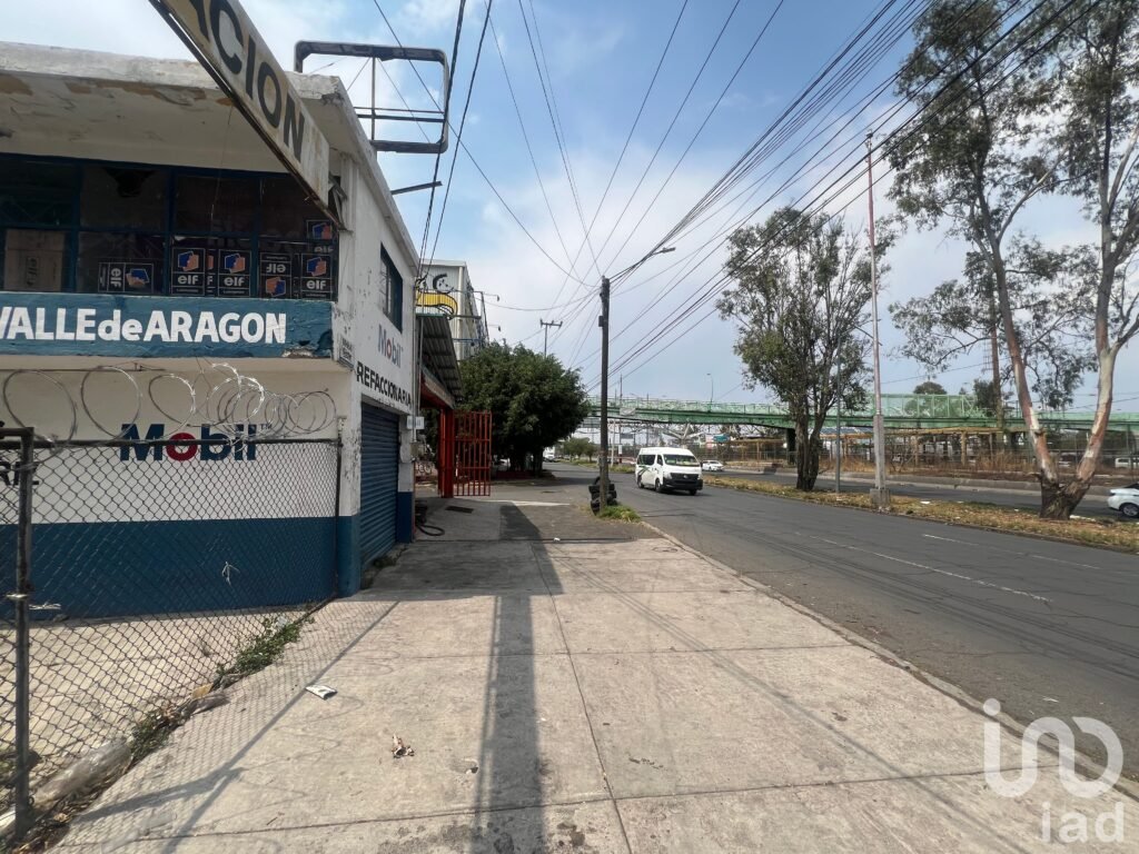 Terreno comercial en venta en av. Central, col. Valle de Aragón, Ecatepec, Estado de México