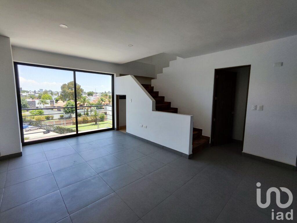 Penthouse en Venta en Torre Di Garda, Cholula – 2 Plantas, Terraza y Elevador Privado