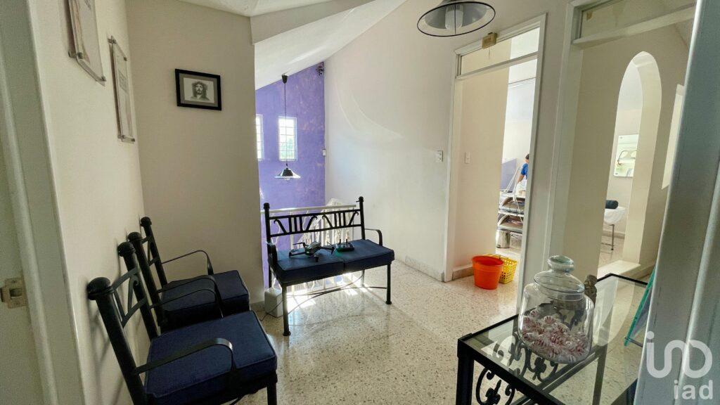 Casa en Nueva Chapultepec (en esquina), Morelia, Michoacán.