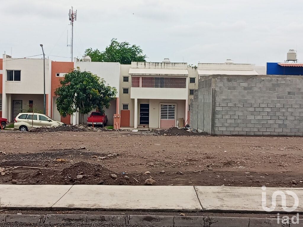 Terreno DE USO MIXTO en VENTA sobre Av Anastacion Brizuel (32)