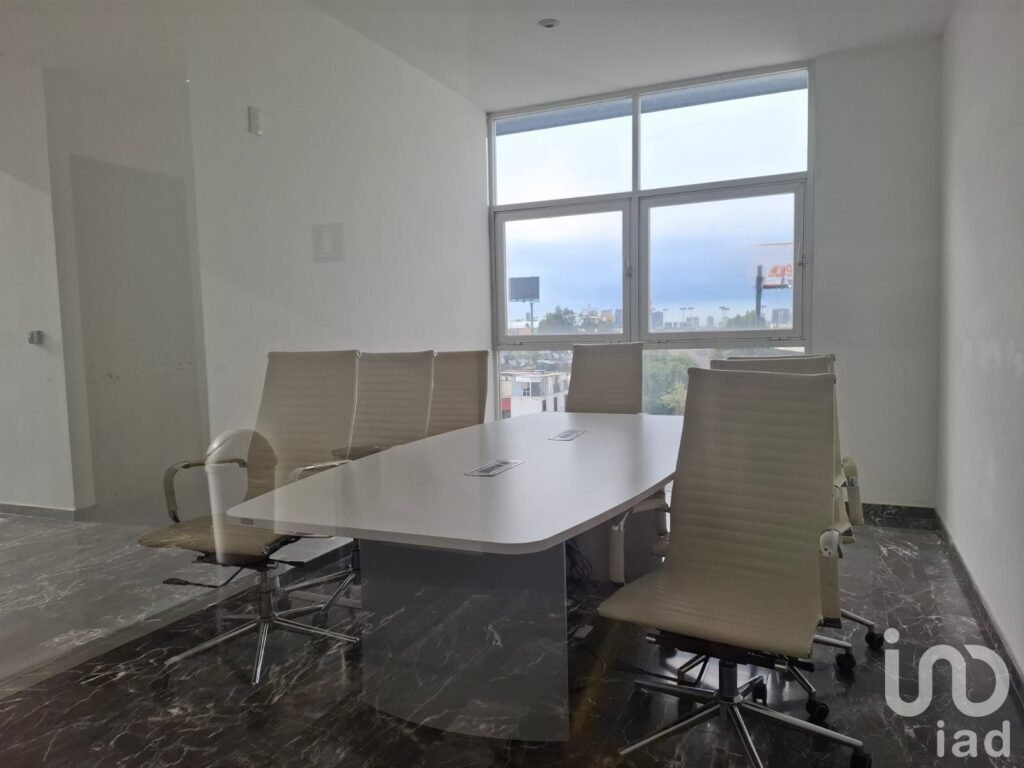 Local en venta en San Pedro de los Pinos