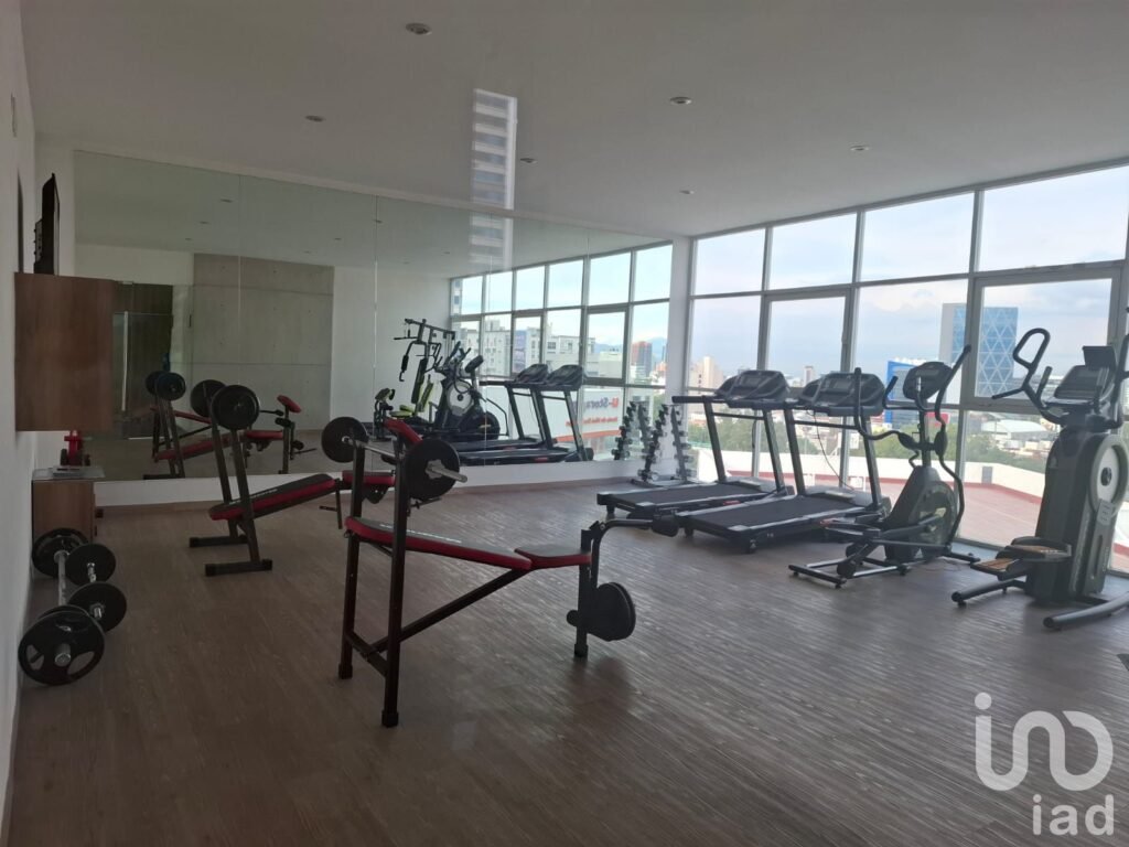 Local en venta en San Pedro de los Pinos