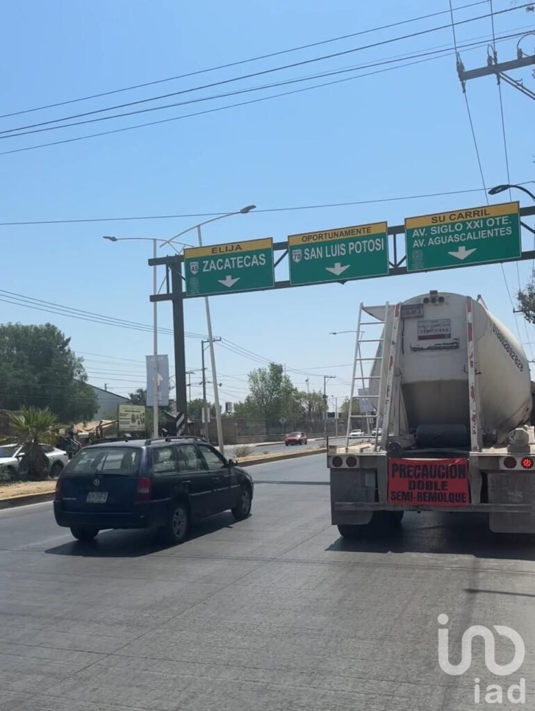 TERRENO EN RENTA SUP. 3000 M2, AV. SIGLO XXI CASI ESQUINA CON AV. INDEPENDENCIA, AGUASALIENTES.