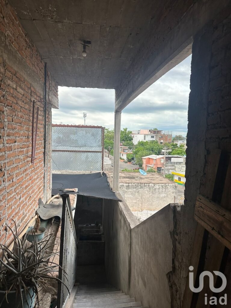 VENTA DE CASA EN LA COL. 5 DE MAYO , CULIACAN SINALOA