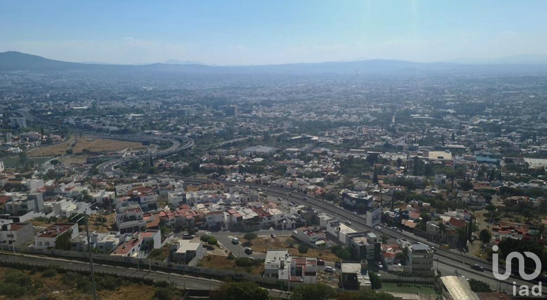 Se Renta Dep. en  Amira Residencial. Santiago de Querétaro, Qro.