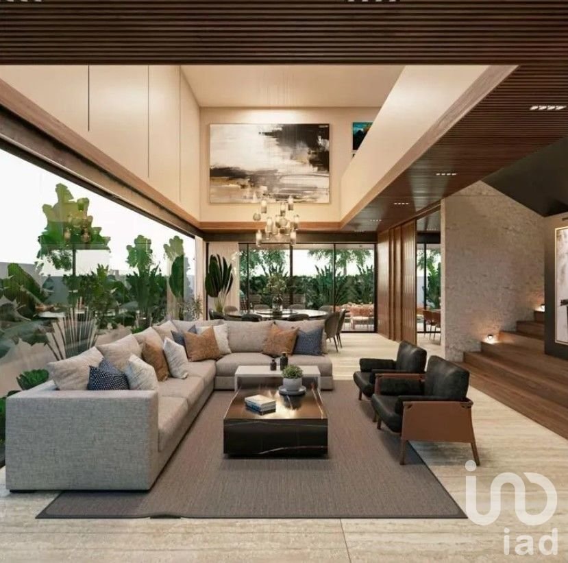 CASA EN EN PRIVADA CON AMENIDADES JUNTO A YUCATAN COUNTRY CLUB MERIDA