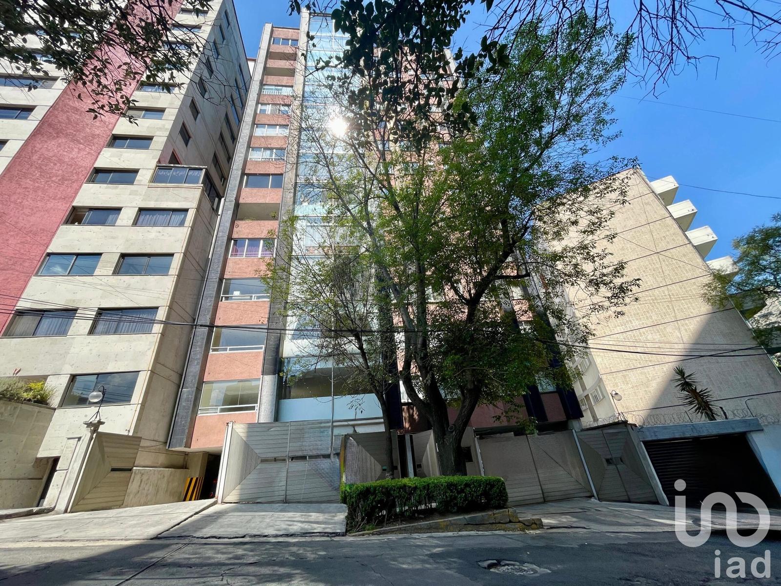 Departamento en Venta en Lomas de Tecamachalco, Edo. de México