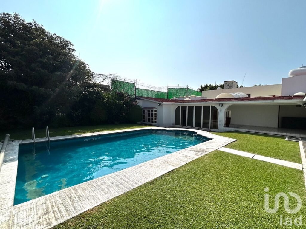 Casa 1 un nivel, alberca y jardín en Cuernavaca