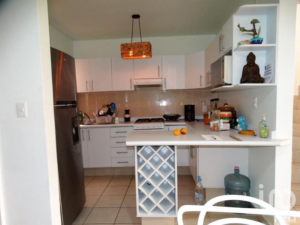 EXCELENTE CASA EN VENTA (FRAC. PRIVADO), SAN JUAN, YAUTEPEC, MORELOS