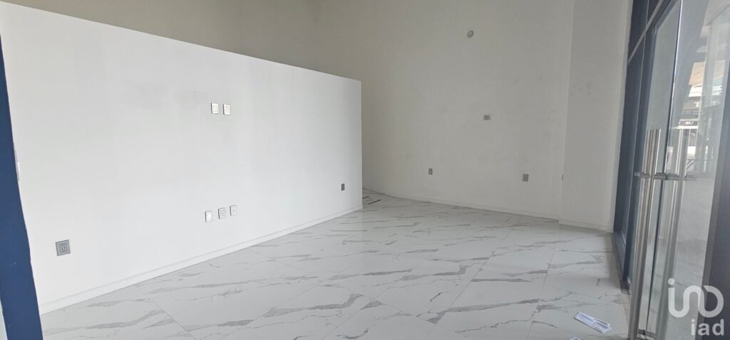 Se renta local comercial en Plaza Camino al Mar, Mazatlán, Sinaloa.