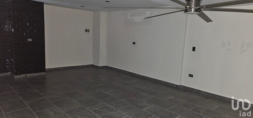 Se renta local comercial en Plaza Camino al Mar, Mazatlán, Sinaloa.