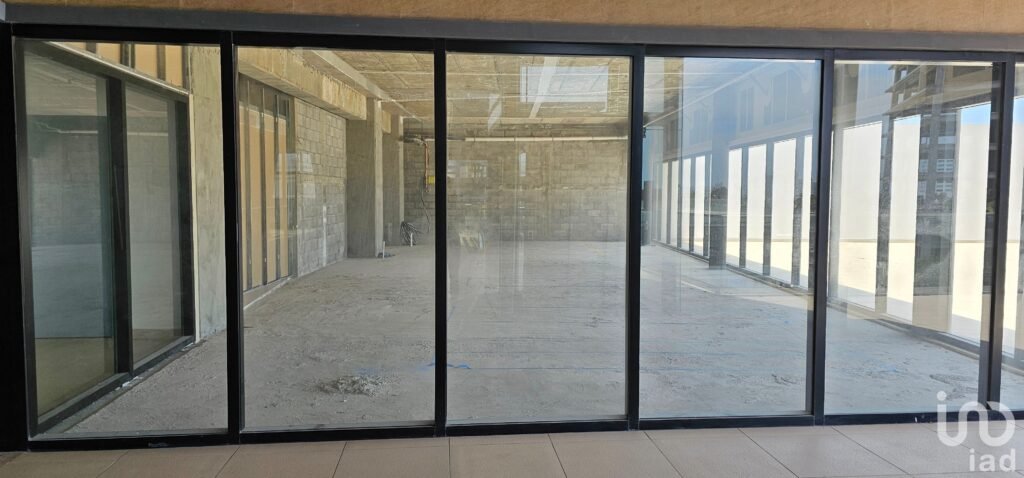 Se renta local comercial en Plaza Camino al Mar, Mazatlán, Sinaloa