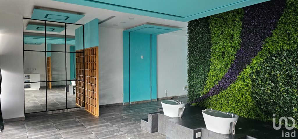 Se renta local comercial en Plaza Camino al Mar, Mazatlán, Sinaloa.