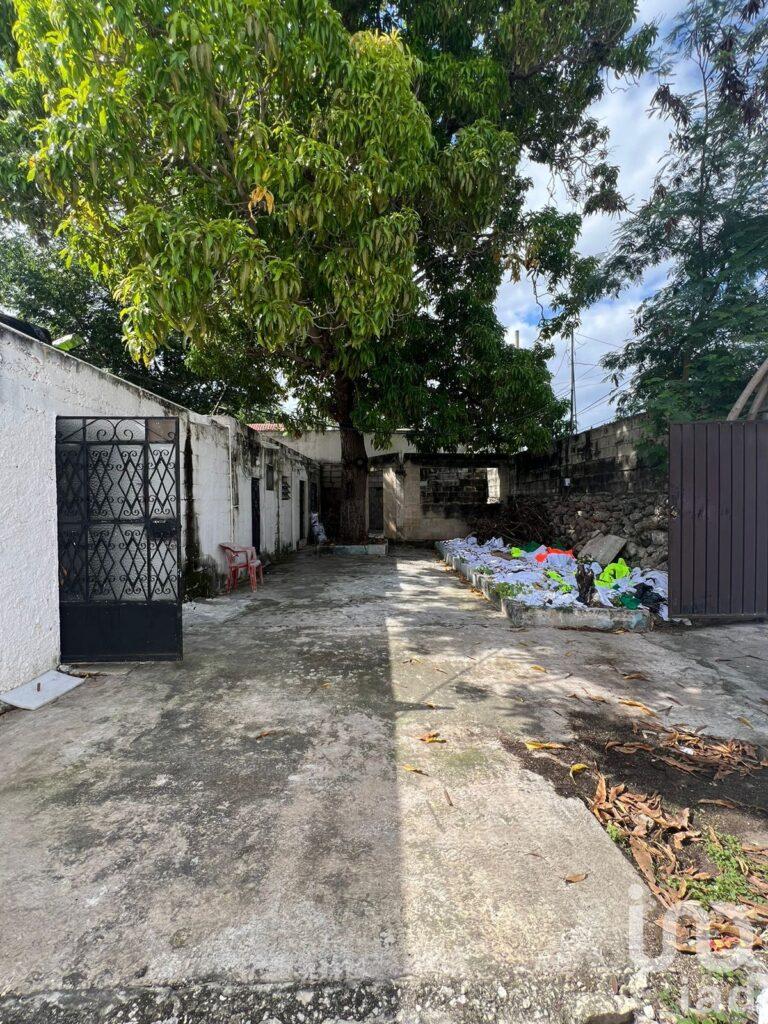 CASA EN VENTA EN CENTRO DE MÉRIDA, ZONA SANTIAGO