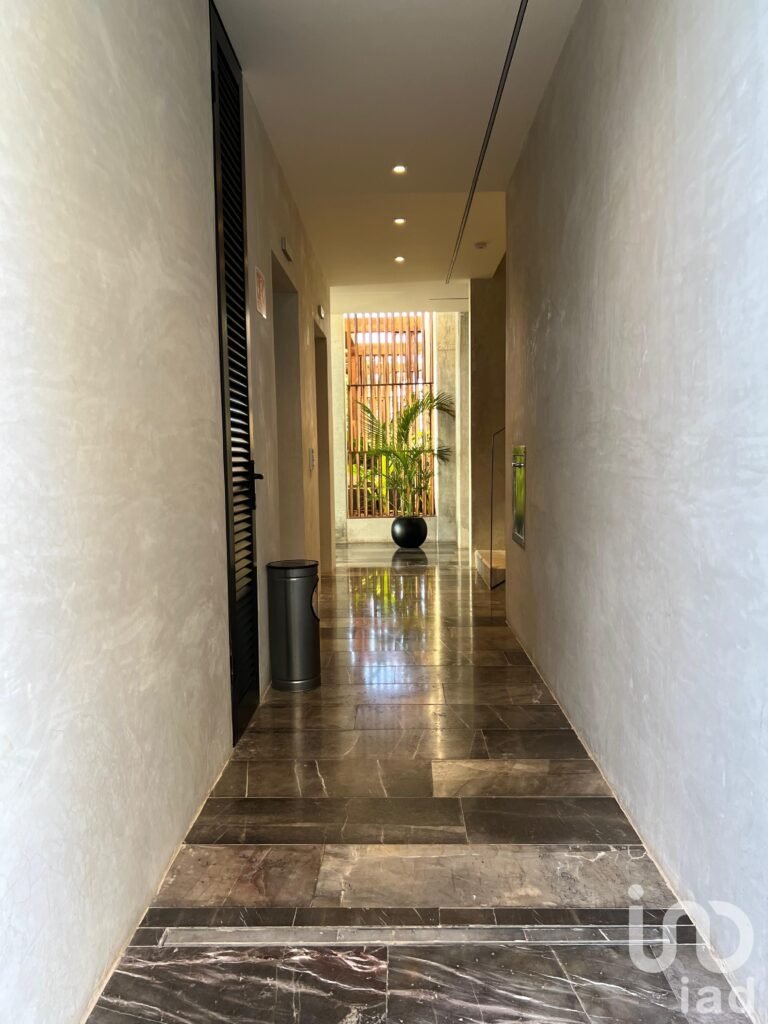 LUJOSO DEPARTAMENTO AMUEBLADO EN RENTA EN TORRE NORTE 21 AV. CABO NORTE MÉRIDA YUCATÁN