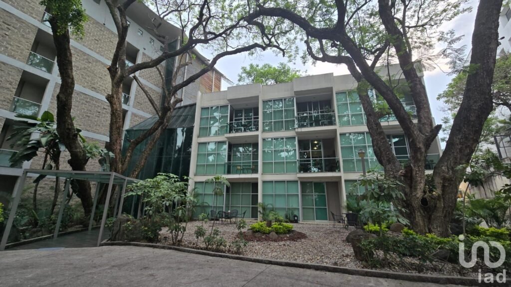 TRIUMP TOWER DEPARTAMENTO DOBLE EN VENTA AMUEBLADO