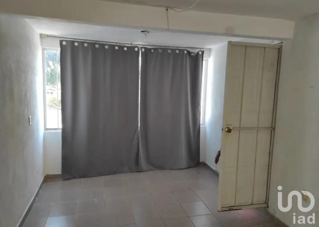 REMATE DEPARTAMENTO CON 2 LOCALES LA PALMA TARIMBARO POR VETERINARIA