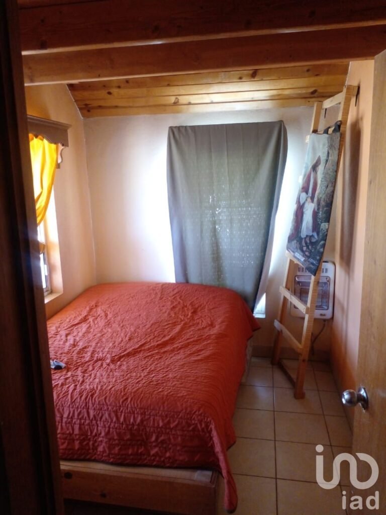 Casa Tipo Hotel con cabañas en VENTA