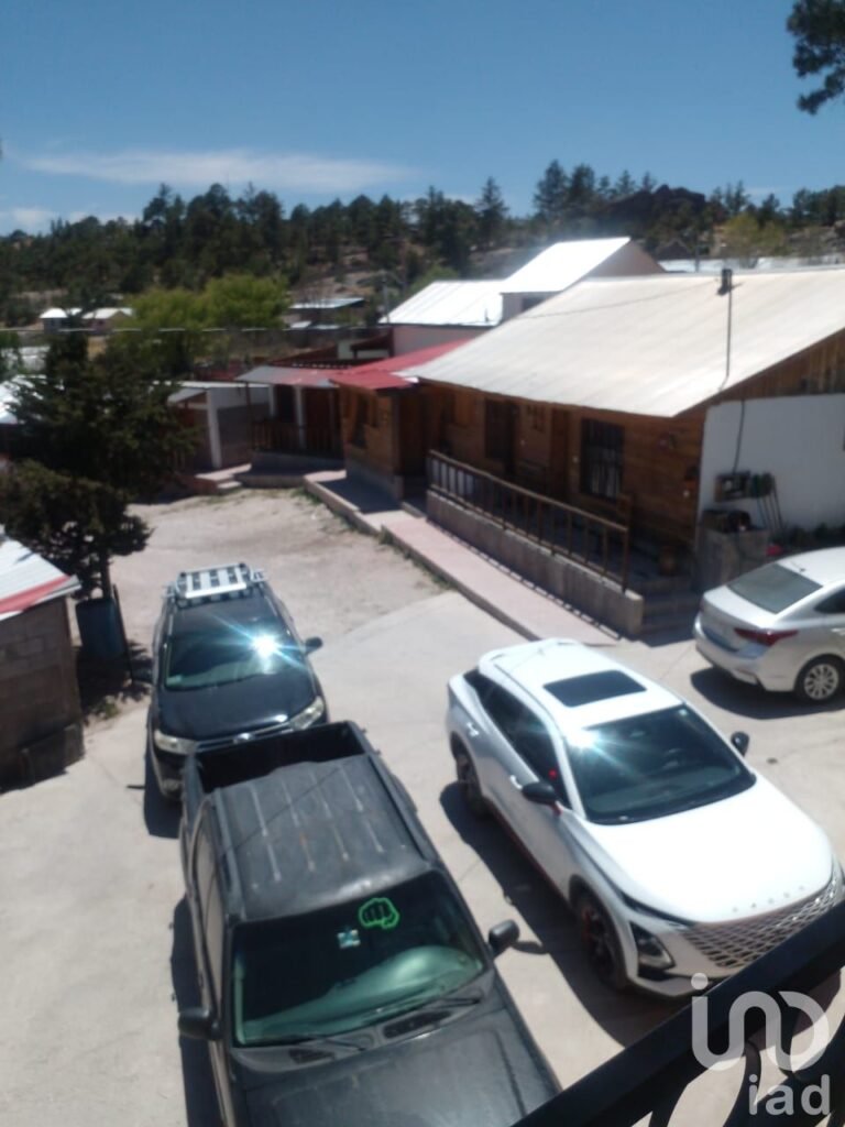 Casa Tipo Hotel con cabañas en VENTA