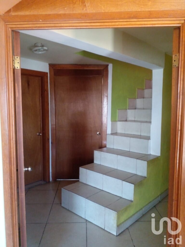 Casa Tipo Hotel con cabañas en VENTA